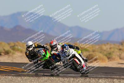 media/Oct-29-2022-CVMA (Sat) [[14c0aa3b66]]/Race 8 Supersport Middleweight/Folder 2/